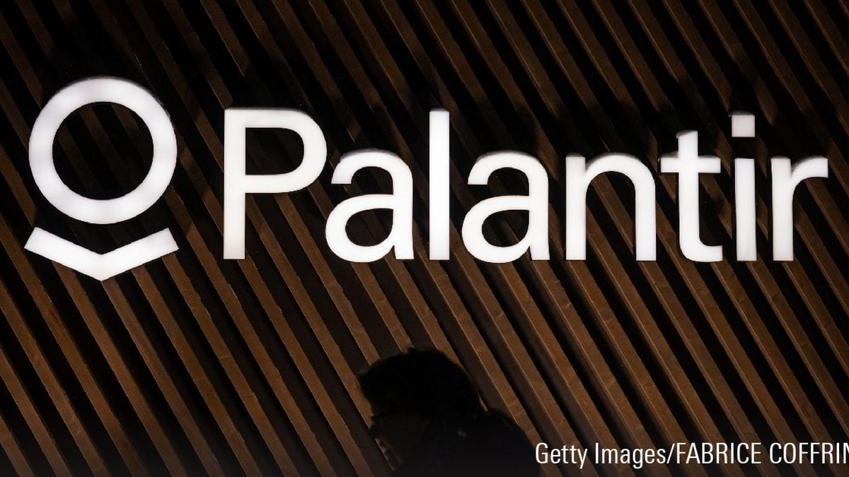 Palantir Stock Gains 490% Over One Year Amid Volatility